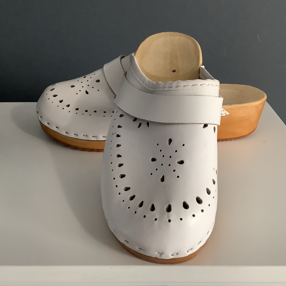100% Leather Swedish Clogs - Picture 2 of 5